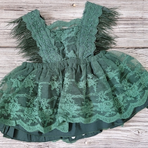 Baby Girl Christmas Dress Green White Fringe Sleeve Christmas Dress NWT - Picture 14 of 15